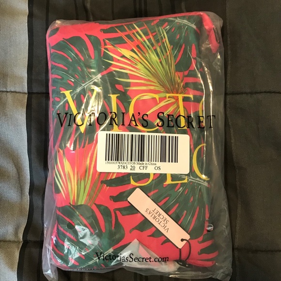 Victoria’s Secret Packable Weekender NWT - Picture 5 of 5